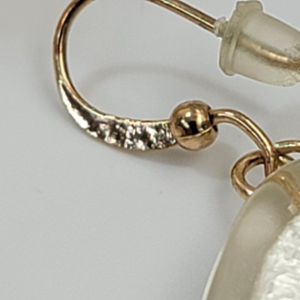 Vintage Lucite Stretch Bracelet & Dangle Earrings Set - Picture 3 of 8